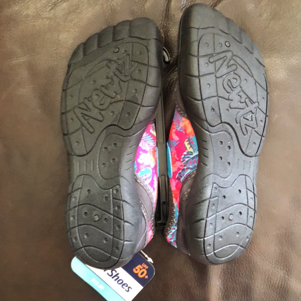 Water Shoes - Picture 2 of 2